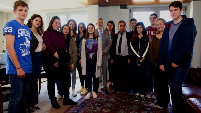 the-team-of-MyEducation-of-Mantoulides-school-with-Stavros-and-Lida-Koumentakis