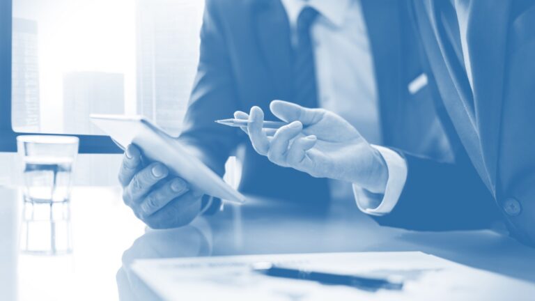 νομιμότητα συμβάσεων