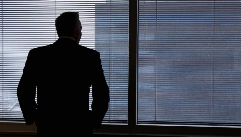 Επιχειρηματίας - Πρόεδρος Της Γενικής Συνέλευσης